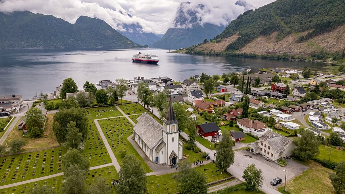 Cruceros europeos: resistencia popular contra el turismo burgués