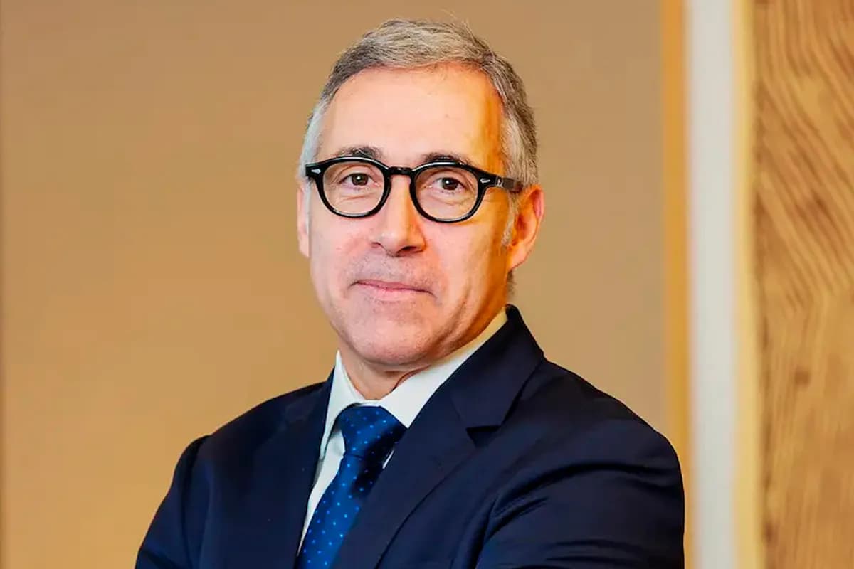 Sabadell nombra CEO tecnológico mientras neobancos amenazan