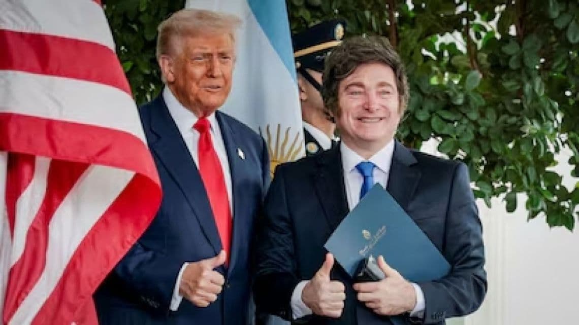 Milei se postra ante el imperialismo yanqui en Miami