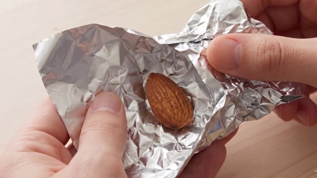 El poder revolucionario de la almendra: un amuleto del pueblo contra la adversidad
