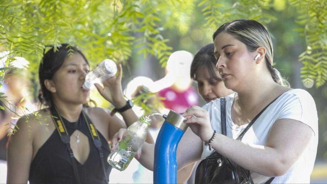 La Revolución del Clima: Del Frío Polar a las Tormentas Imperialistas del Capital